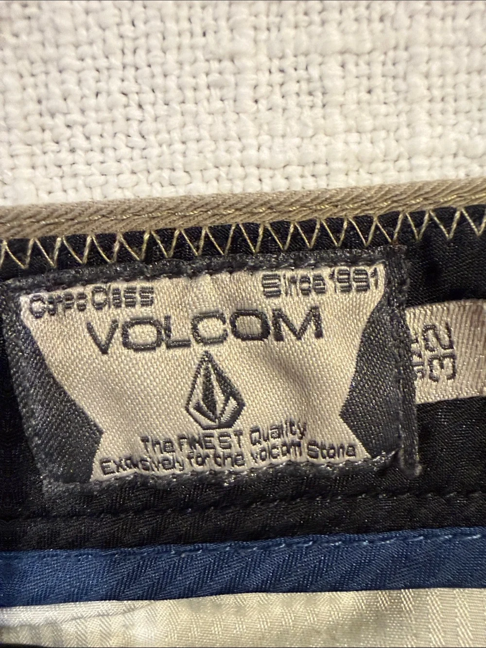 Volcom Men's Chinos in Olive/Tan - Picture 4 of 4